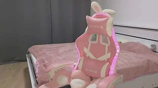 Snapshot of VikiSea chatting on September 10, 2025, 8:31 pm VikiSea online show from September 10, 2025, 8:31 pm