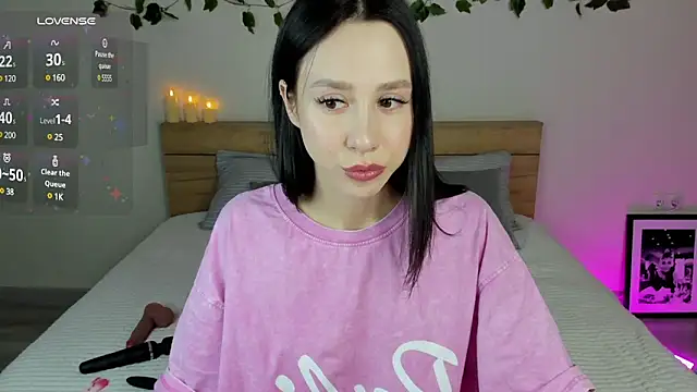 Amelia Martinz online show from December 21, 2024, 3:20 pm