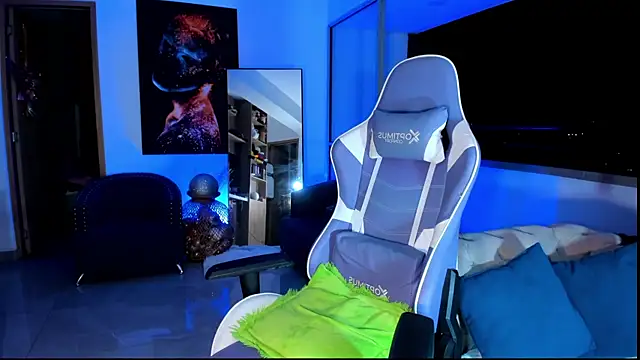 miss sophie98 online show from April 17, 2026, 1:19 am