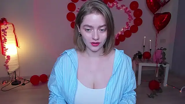 AidaPerry online show from February 20, 2025, 6:24 pm