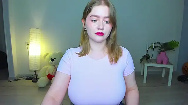 AidaPerry online show from December 3, 2025, 9:35 pm