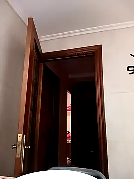 Juanamd1 online show from January 9, 2025, 9:27 am