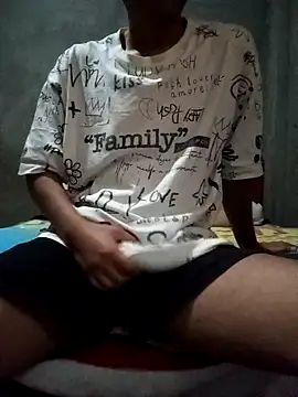 Thiago 46 online show from April 27, 2026, 10:19 pm