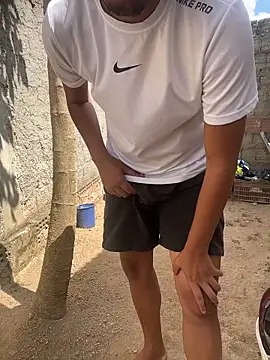 king cum  online show from December 17, 2025, 4:13 pm