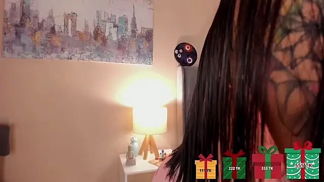 dakotaa   online show from December 21, 2025, 12:12 pm