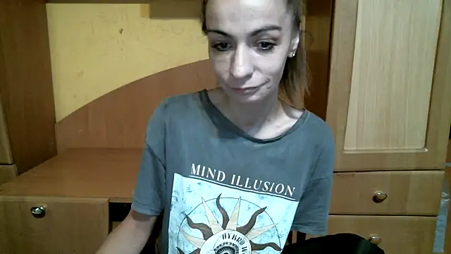 DennisXCaroll online show from December 20, 2025, 8:10 am