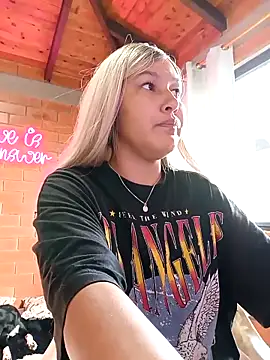 SamaraJay1 online show from March 9, 2025, 12:42 pm