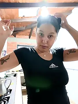 SamaraJay1 online show from September 30, 2025, 10:37 pm