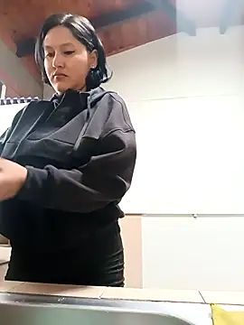 SamaraJay1 online show from October 21, 2025, 11:55 am