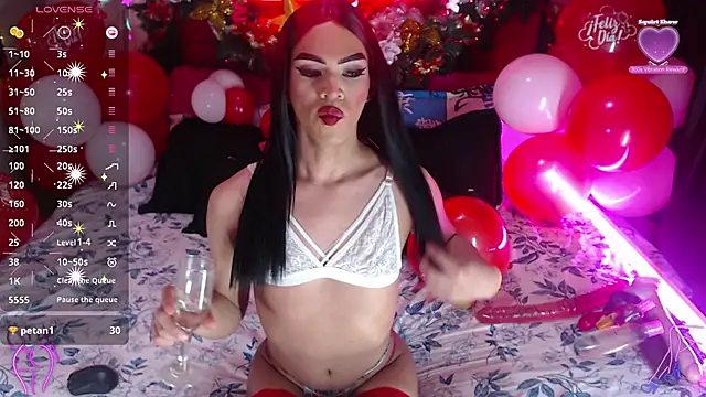 Snapshot of MARGOTFERRER chatting on February 15, 2025, 3:31 am MARGOTFERRER online show from February 15, 2025, 3:31 am