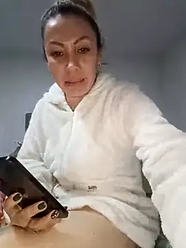 coral smitth online show from January 25, 2025, 1:10 am