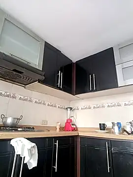 coral smitth online show from February 18, 2025, 7:30 pm