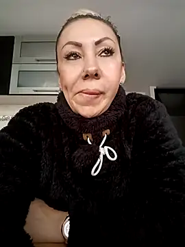 coral smitth online show from September 18, 2025, 9:39 pm