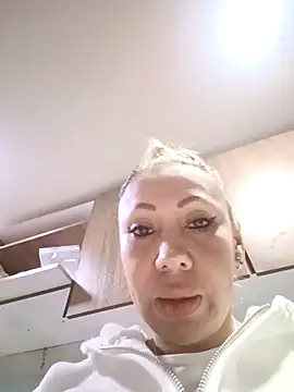 coral smitth online show from February 13, 2026, 8:49 pm