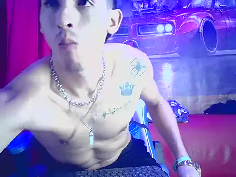 Snapshot of MasterSEX420 chatting on December 6, 2024, 1:07 am MasterSEX420 online show from December 6, 2024, 1:07 am