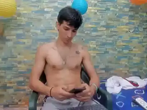 Snapshot of MasterSEX420 chatting on January 12, 2025, 2:19 pm MasterSEX420 online show from January 12, 2025, 2:19 pm