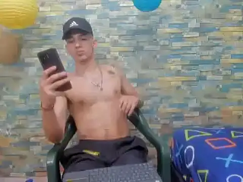 Snapshot of MasterSEX420 chatting on January 13, 2025, 2:00 pm MasterSEX420 online show from January 13, 2025, 2:00 pm