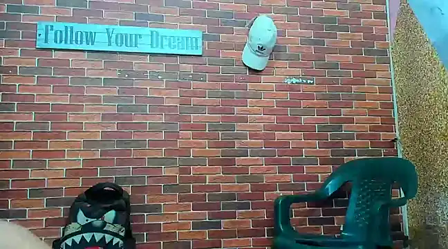 Snapshot of MasterSEX420 chatting on February 23, 2025, 12:48 pm MasterSEX420 online show from February 23, 2025, 12:48 pm