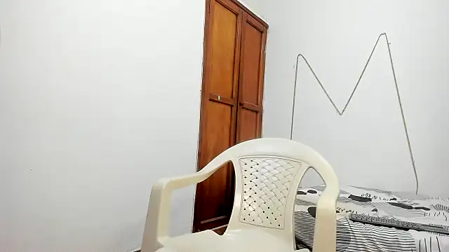 Snapshot of MasterSEX420 chatting on November 10, 2025, 1:43 pm MasterSEX420 online show from November 10, 2025, 1:43 pm