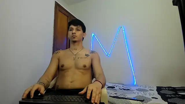 Snapshot of MasterSEX420 chatting on November 13, 2025, 3:55 pm MasterSEX420 online show from November 13, 2025, 3:55 pm