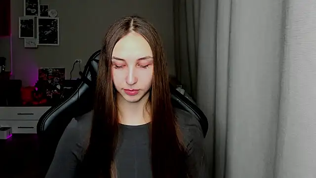 Snapshot of Sm0ly chatting on February 20, 2026, 1:11 pm Sm0ly online show from February 20, 2026, 1:11 pm