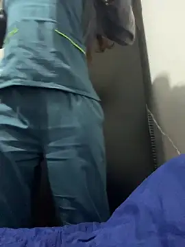 Snapshot of Cloew_Marz chatting on February 24, 2026, 11:36 pm Cloew Marz online show from February 24, 2026, 11:36 pm