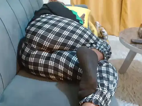 Snapshot of leslysexygirl chatting on November 26, 2025, 6:31 pm leslysexygirl online show from November 26, 2025, 6:31 pm