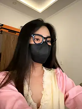 Lilisa miu online show from October 9, 2025, 4:49 pm