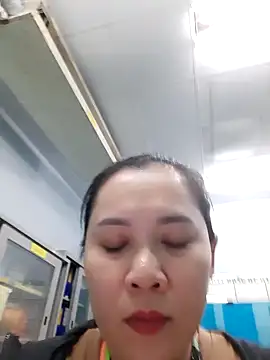 Benlla2802 online show from December 10, 2024, 3:22 pm