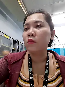 Benlla2802 online show from December 16, 2024, 7:10 pm