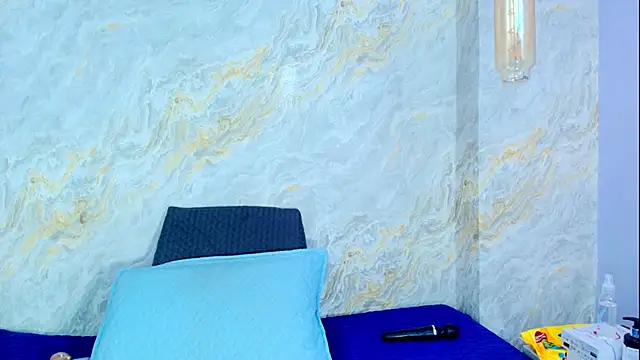 Mia candy 0 online show from February 21, 2026, 12:06 pm