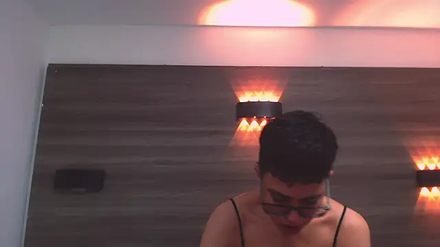 Cutie Shy  online show from February 11, 2025, 7:16 pm