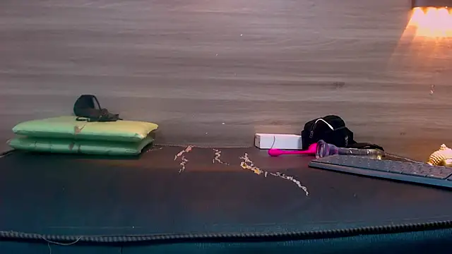 Cutie Shy  online show from February 16, 2025, 1:14 am