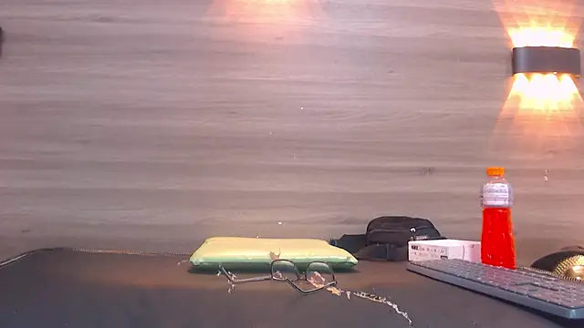 Cutie Shy  online show from February 17, 2025, 10:14 pm