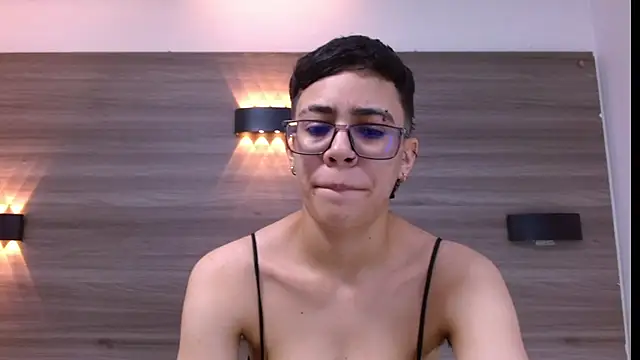 Cutie Shy  online show from March 7, 2025, 7:05 pm