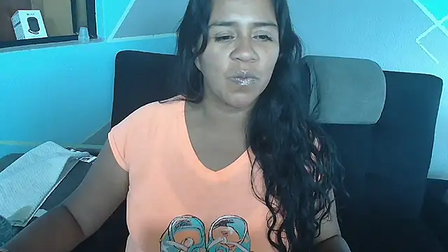 saggil23 online show from June 14, 2026, 8:55 pm