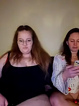 Snapshot of _Julie_x chatting on January 24, 2025, 5:53 pm Julie x online show from January 24, 2025, 5:53 pm