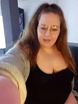 Snapshot of _Julie_x chatting on February 19, 2025, 2:34 pm Julie x online show from February 19, 2025, 2:34 pm