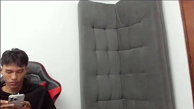 TommyGun 22 online show from February 22, 2026, 3:51 am