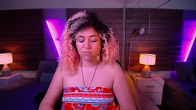 Kateryn  online show from February 8, 2025, 7:49 pm