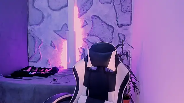 Kateryn  online show from February 6, 2026, 9:51 pm