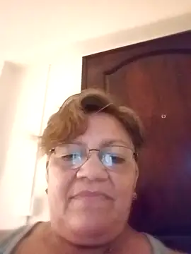 Madrastrahot69 online show from October 29, 2025, 5:31 am