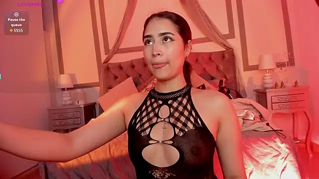 lara madisson online show from March 21, 2026, 7:35 am