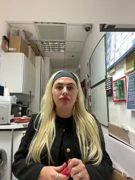 Arabellalee23 online show from February 21, 2025, 4:05 pm