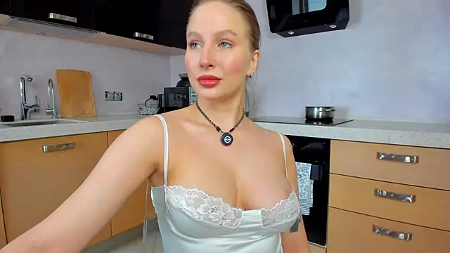 Snapshot of AnnLevine chatting on June 27, 2026, 7:13 am AnnLevine online show from June 27, 2026, 7:13 am