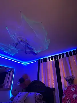 Snapshot of touchm_cockhard chatting on October 19, 2025, 8:31 pm touchm cockhard online show from October 19, 2025, 8:31 pm