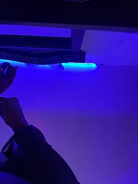 touchm cockhard online show from February 6, 2026, 1:43 am