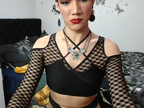 Snapshot of luna_grans_777 chatting on April 17, 2026, 4:04 am luna grans 777 online show from April 17, 2026, 4:04 am