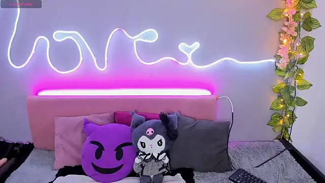 Snapshot of YouliteSllut2 chatting on December 11, 2024, 8:28 pm YouliteSllut2 online show from December 11, 2024, 8:28 pm