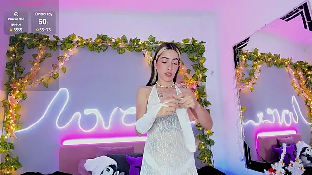 Snapshot of YouliteSllut2 chatting on December 20, 2024, 1:58 am YouliteSllut2 online show from December 20, 2024, 1:58 am